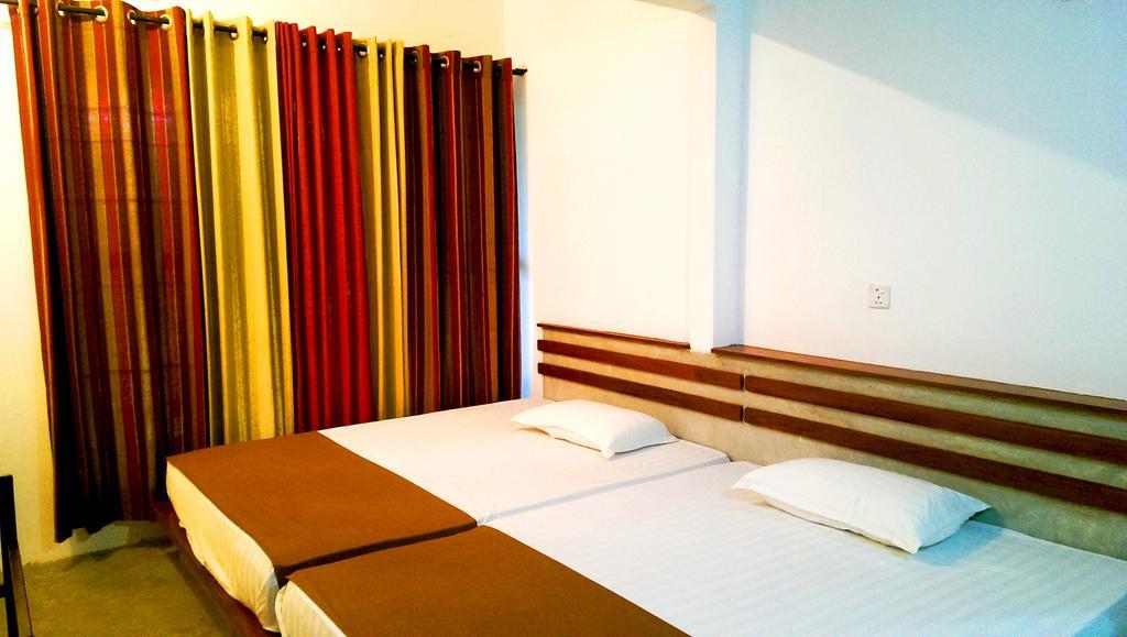 Pelican View Cottages Kataragama Buitenkant foto