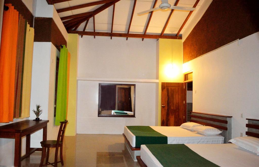 Pelican View Cottages Kataragama Buitenkant foto
