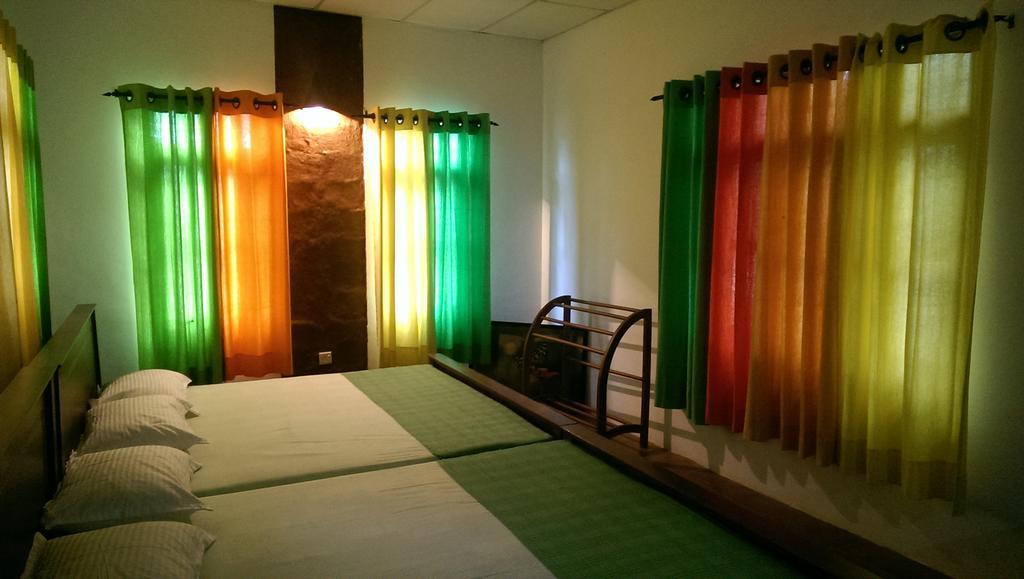 Pelican View Cottages Kataragama Buitenkant foto